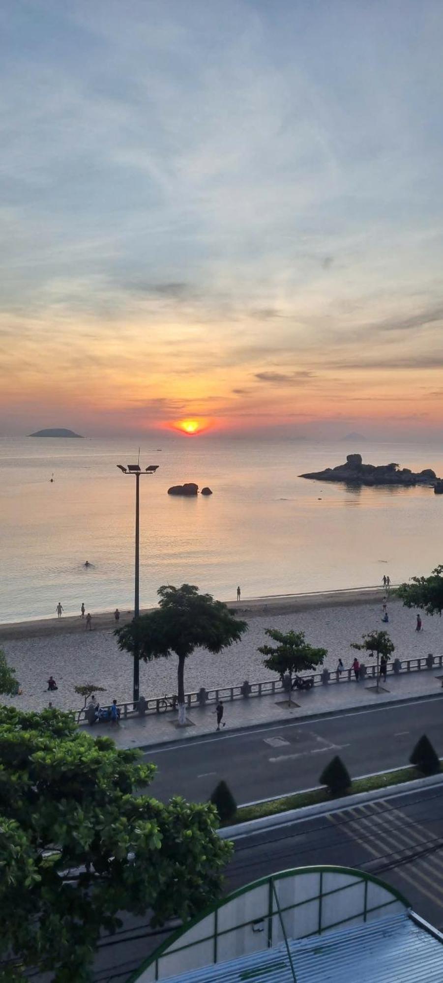 Hon Chong Hotel Nha Trang Exterior photo